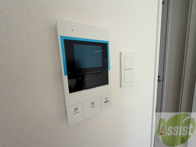 セキュリティ　ＴＶモニター付インターホンです。来客者の顔が見えるので安心！