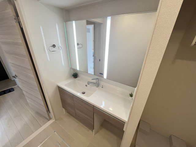 洗面設備　コンパクトで使いやすい洗面所