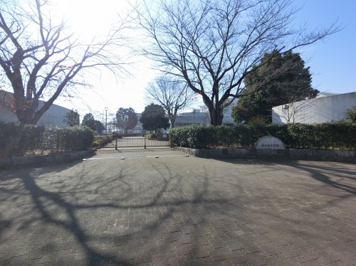 小学校　印西市立西の原小学校（小学校）まで593m