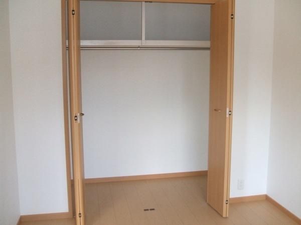 その他設備　☆南側洋室クロゼット☆