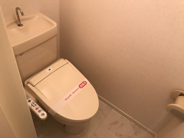 トイレ　トイレ
