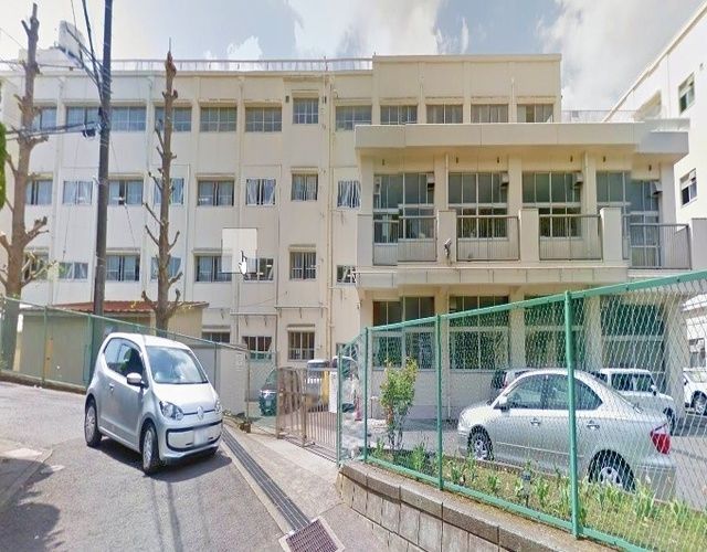 中学校　横浜市立豊田中学校（中学校）まで748m