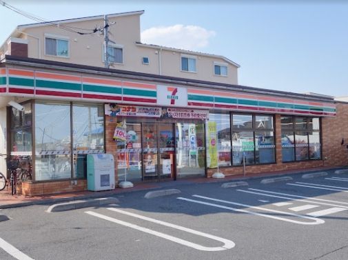コンビニ　セブンイレブン板橋徳丸4丁目店（コンビニ）まで500m
