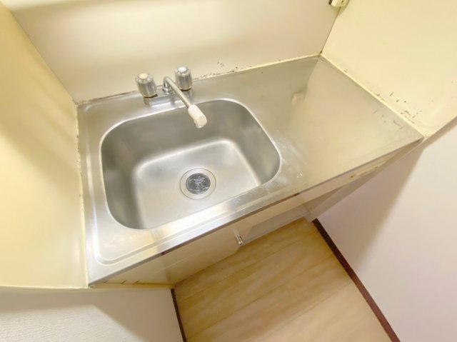 キッチン　あなたの好みに合わせたコンロを置いてくださいね。