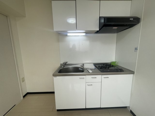 キッチン　(参考)同マンション同間取り他部屋の写真
