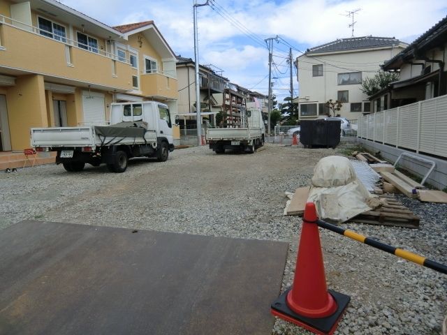 その他　前面駐車場で日当たり良好です