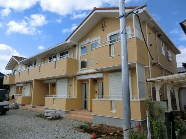 建物外観　閑静な住宅街　オシャレな外観です