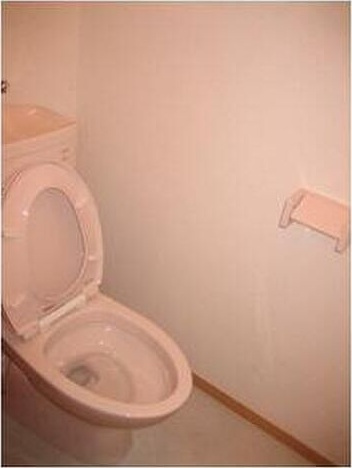 トイレ　コンパクトで使いやすいトイレです