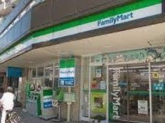 コンビニ　ファミリーマート文京白山駅前店（コンビニ）まで250m