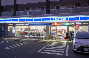 コンビニ　ローソン 西尾久八丁目店（コンビニ）まで528m