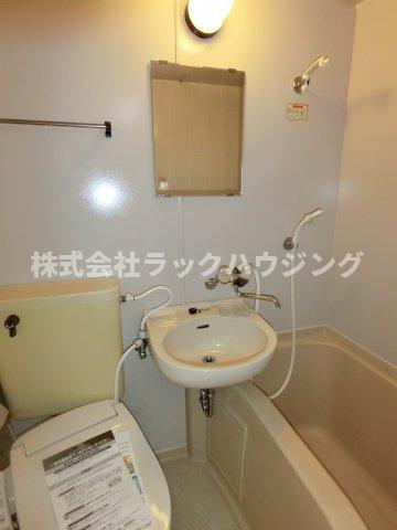 洗面設備　画像と現状が異なる場合は現状優先となります。