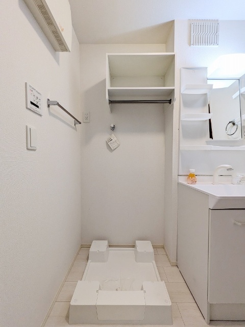 その他部屋・スペース　洗濯機置き場