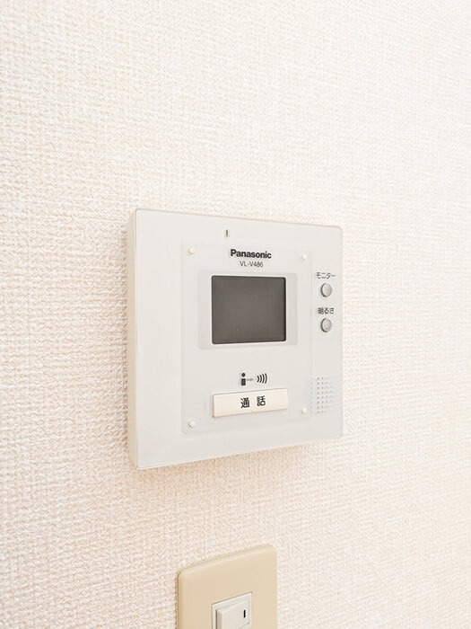セキュリティ　来訪者の姿を確認できます。