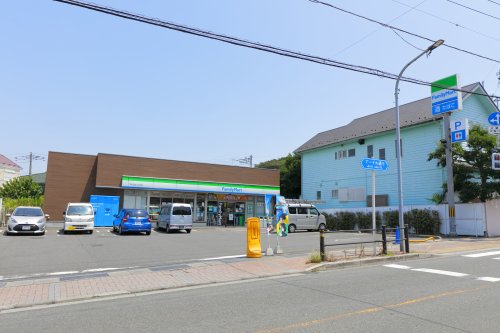 コンビニ　ファミリーマート 市川北方二丁目店（コンビニ）まで400m