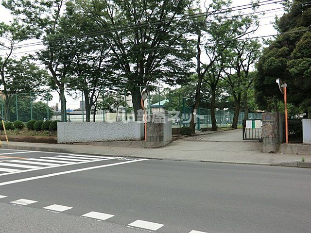 中学校　柏市立柏中学校（中学校）まで988m