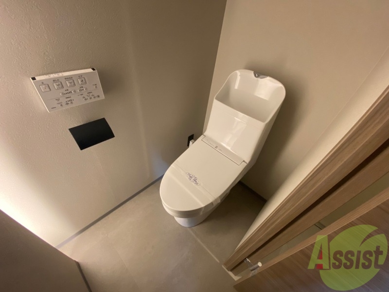 トイレ　トイレです。ウォシュレット付を探している方、おすすめです。
