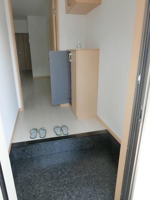 玄関　シューズボックスございます