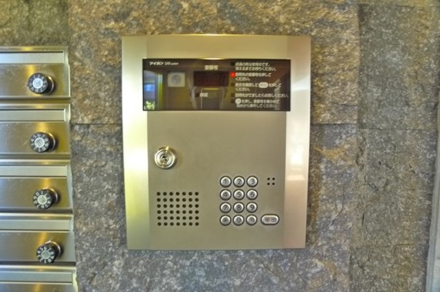 セキュリティ　オートロック完備