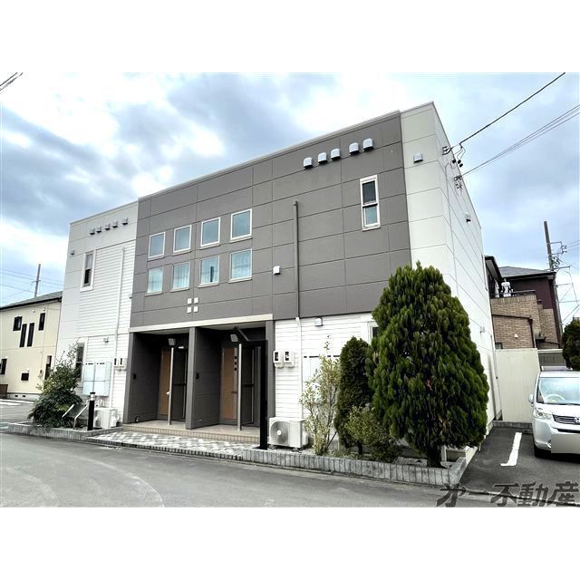 エントランス　建物外観