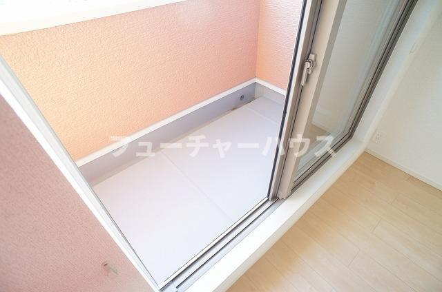 バルコニー　落ち着いた時間を過ごせるバルコニーです