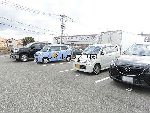 駐車場　駐車しやすい！