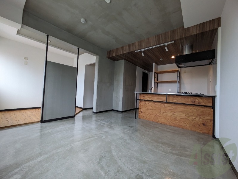 居室・リビング　広くてキレイなお部屋が広がっていて、充実した生活が送れそう。