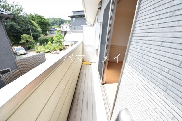 バルコニー　広々としたバルコニーです