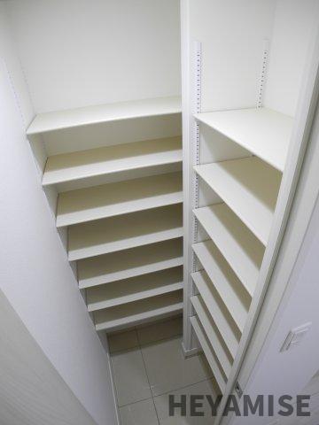 玄関　※同間取りの別の階のお部屋の写真です※