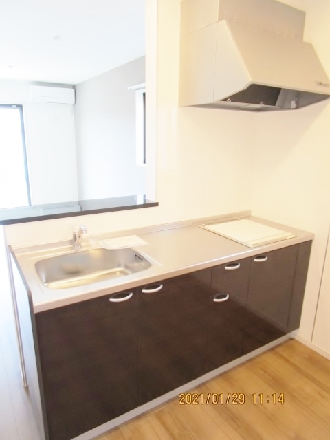 キッチン　別部屋参考写真です