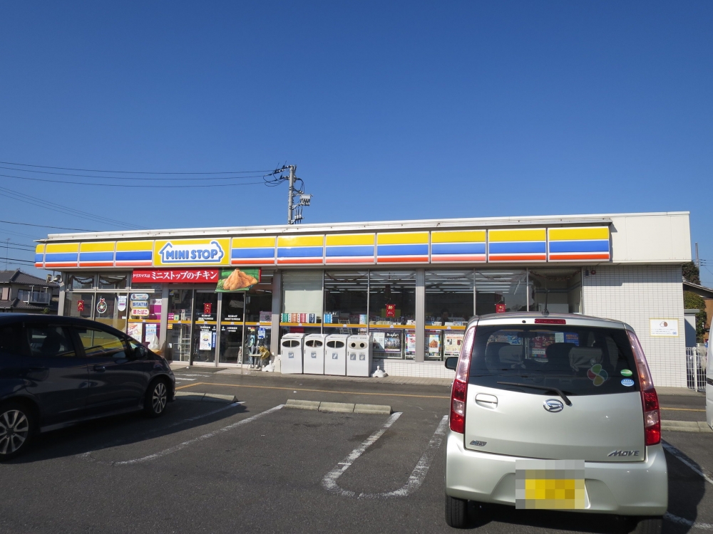 コンビニ　ミニストップ四街道下志津新田店（コンビニ）まで564m