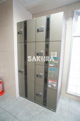 その他共有部分　外出の多い方でも安心の宅配ボックス付き♪