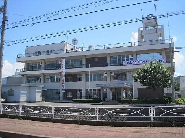 役所　高浜町役場（役所）まで300m