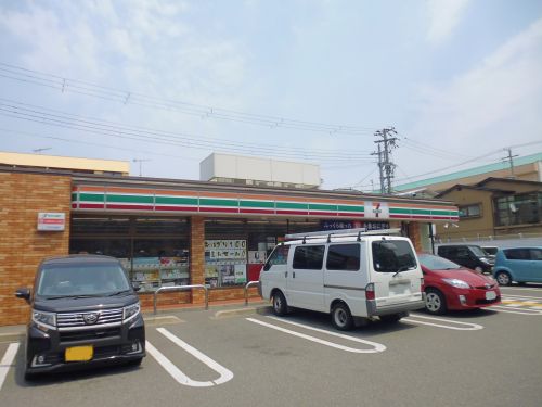 コンビニ　セブン－イレブン西明石南町店（コンビニ）まで287m