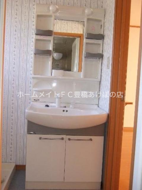 洗面設備　同型別部屋写真