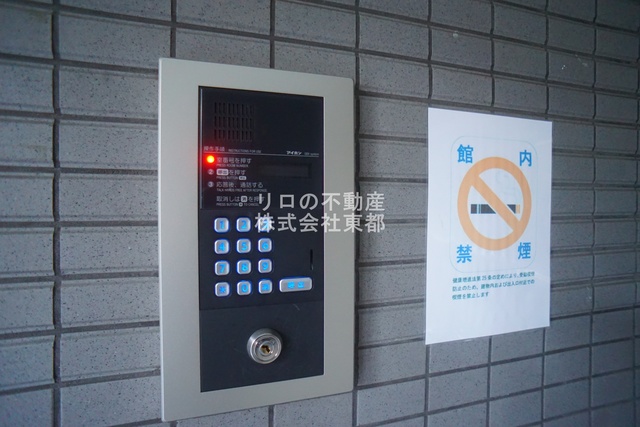 セキュリティ　不審者やセールスなどの侵入を防ぐことができるオートロック付！