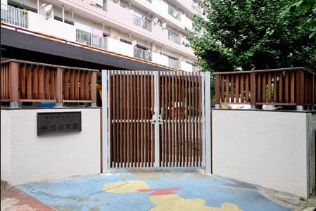 幼稚園・保育園　赤坂保育園（幼稚園・保育園）まで351m