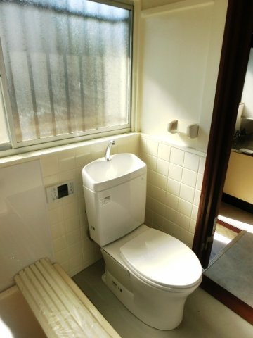 トイレ　バストイレ一緒のタイプです。 （※参考写真）