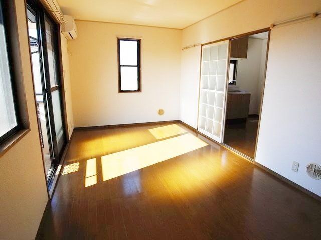 居室・リビング　☆明るいお部屋☆
