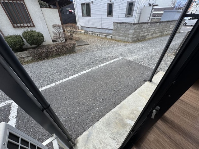 バルコニー　テラス
