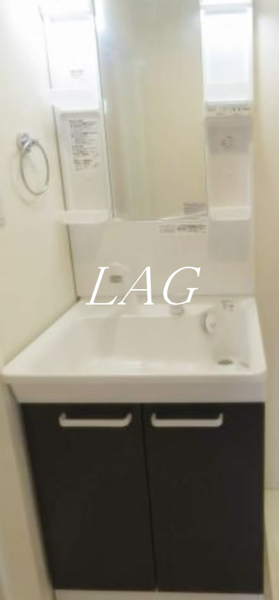 洗面設備　独立洗面台です。