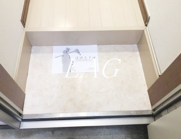 玄関　玄関です。