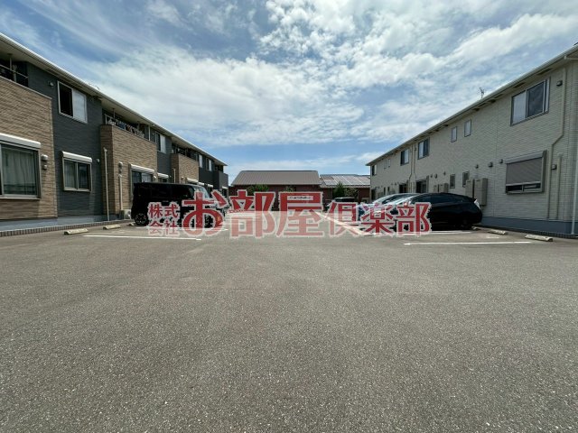 駐車場　駐車スペースもあります