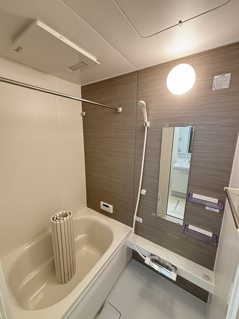 バス・シャワールーム　別部屋参考写真です