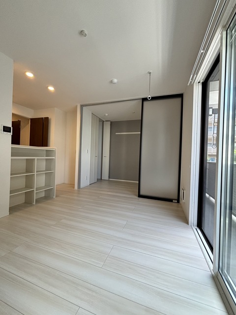 居室・リビング　別部屋参考写真です