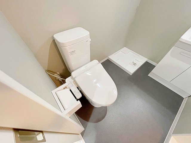 名鉄名古屋本線 桜駅 徒歩7分 3階建 築8年のトイレ写真