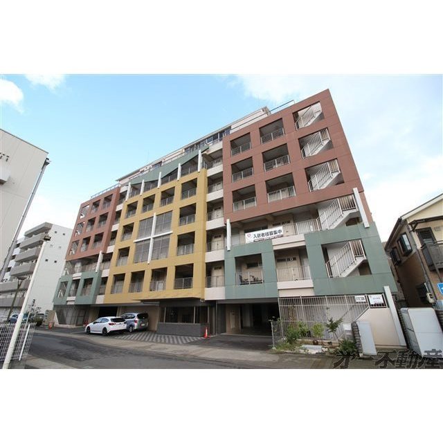 エントランス　建物外観