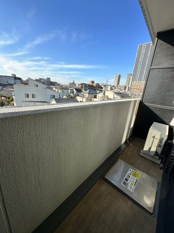 バルコニー　別部屋の写真です。