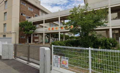 小学校　高松市立木太小学校（小学校）まで2107m