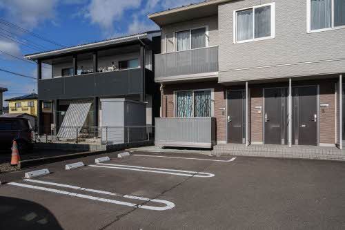 駐車場　駐車場