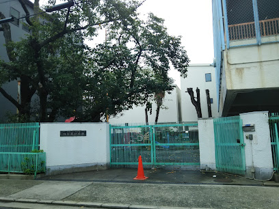幼稚園・保育園　旭学園幼稚園（幼稚園・保育園）まで433m